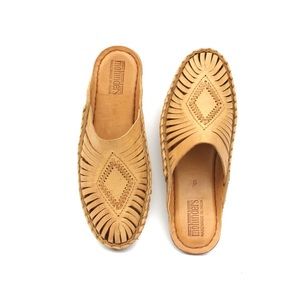 New Mohinders Handmade Leather Honey Diamond Slides, size 7 - made in India.